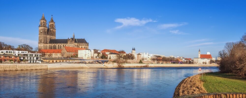 Wer bietet ein Vollzeit Pflege Weiterbildung in Sachsen-Anhalt an?